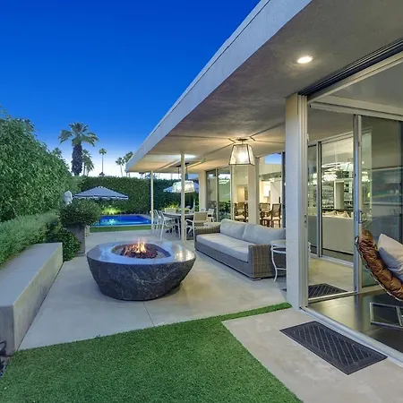 Canyon Palms Estate- Ultra-Luxe, Pool, Spa, Firepit, Outdoor Kitchen & More-2